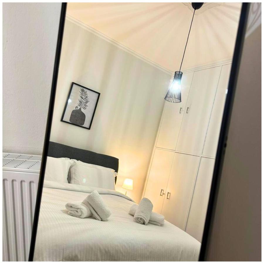 Memories Apartments Μονοκατοικία Στο Καρπενήσι Екстер'єр фото