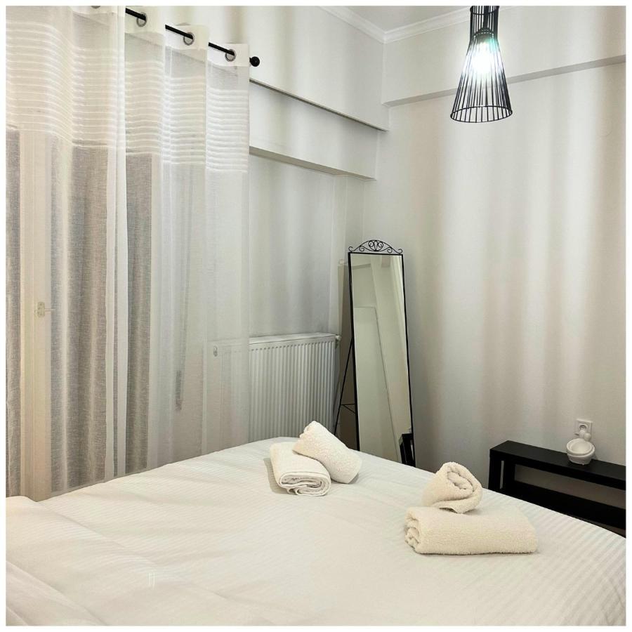 Memories Apartments Μονοκατοικία Στο Καρπενήσι Екстер'єр фото